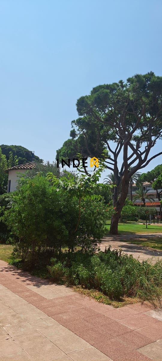 3 soveværelse Lejlighed til salg i Gava med swimmingpool garage - € 1.500.000 (Ref: 8488701)