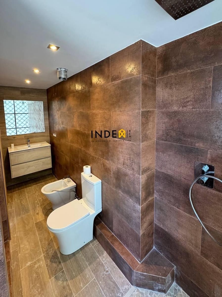 3 soveværelse Lejlighed til salg i Gava med swimmingpool garage - € 1.500.000 (Ref: 8488701)