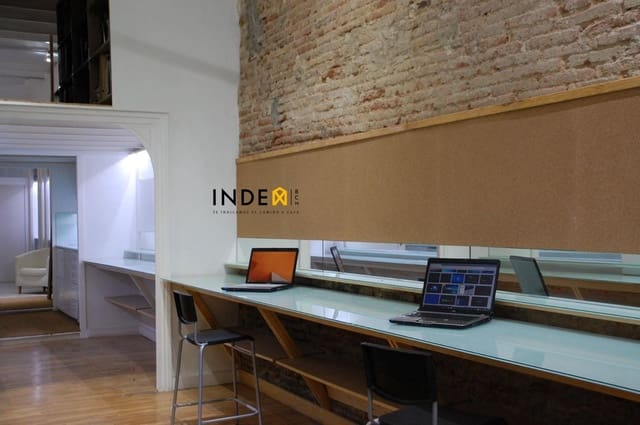 Local Comercial en Barcelona ciudad en alquiler - 1.400 € (Ref: 8581691)