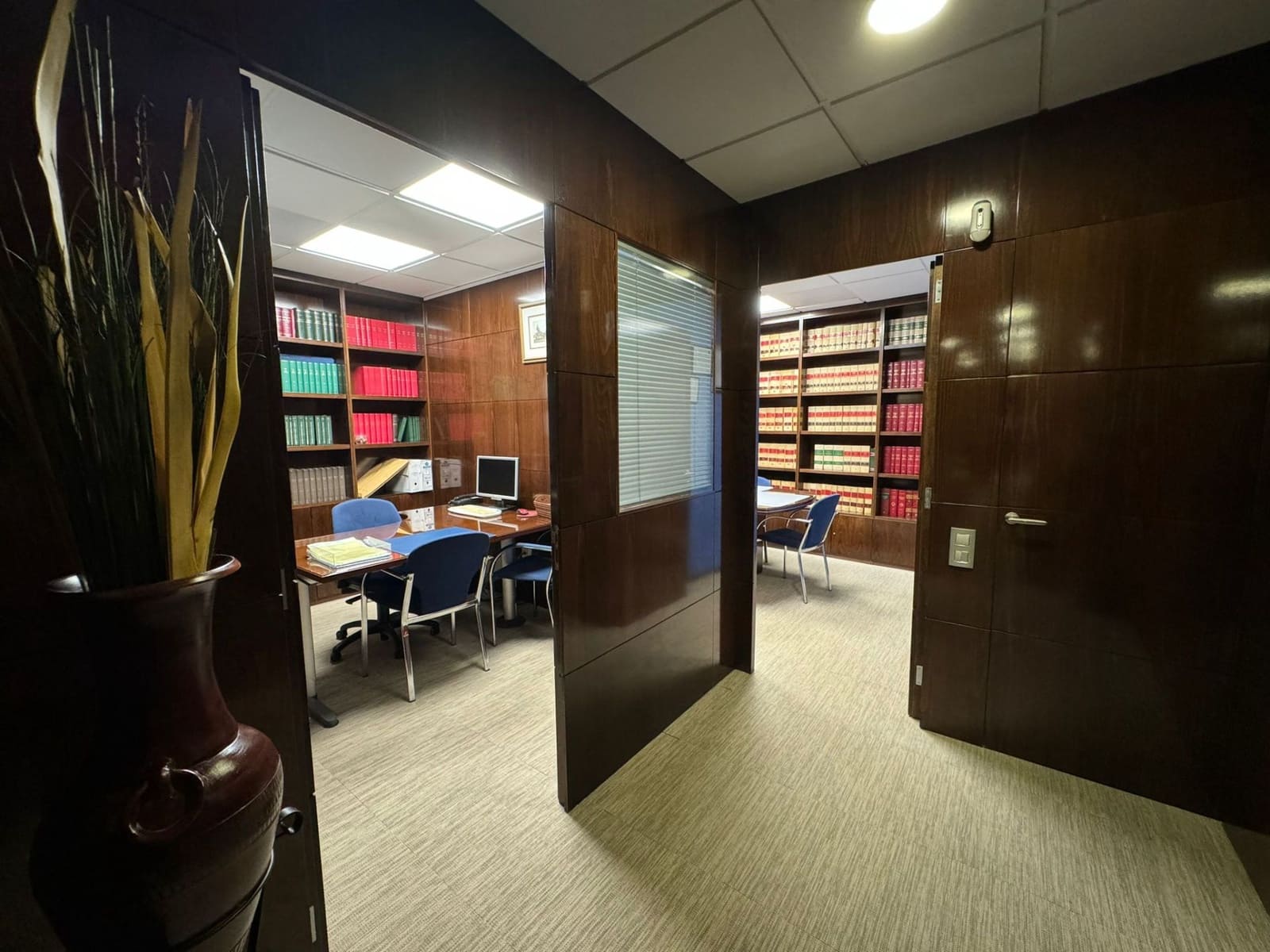 5 soveværelse Erhverv til salg i Barcelona by - € 245.000 (Ref: 8599231)