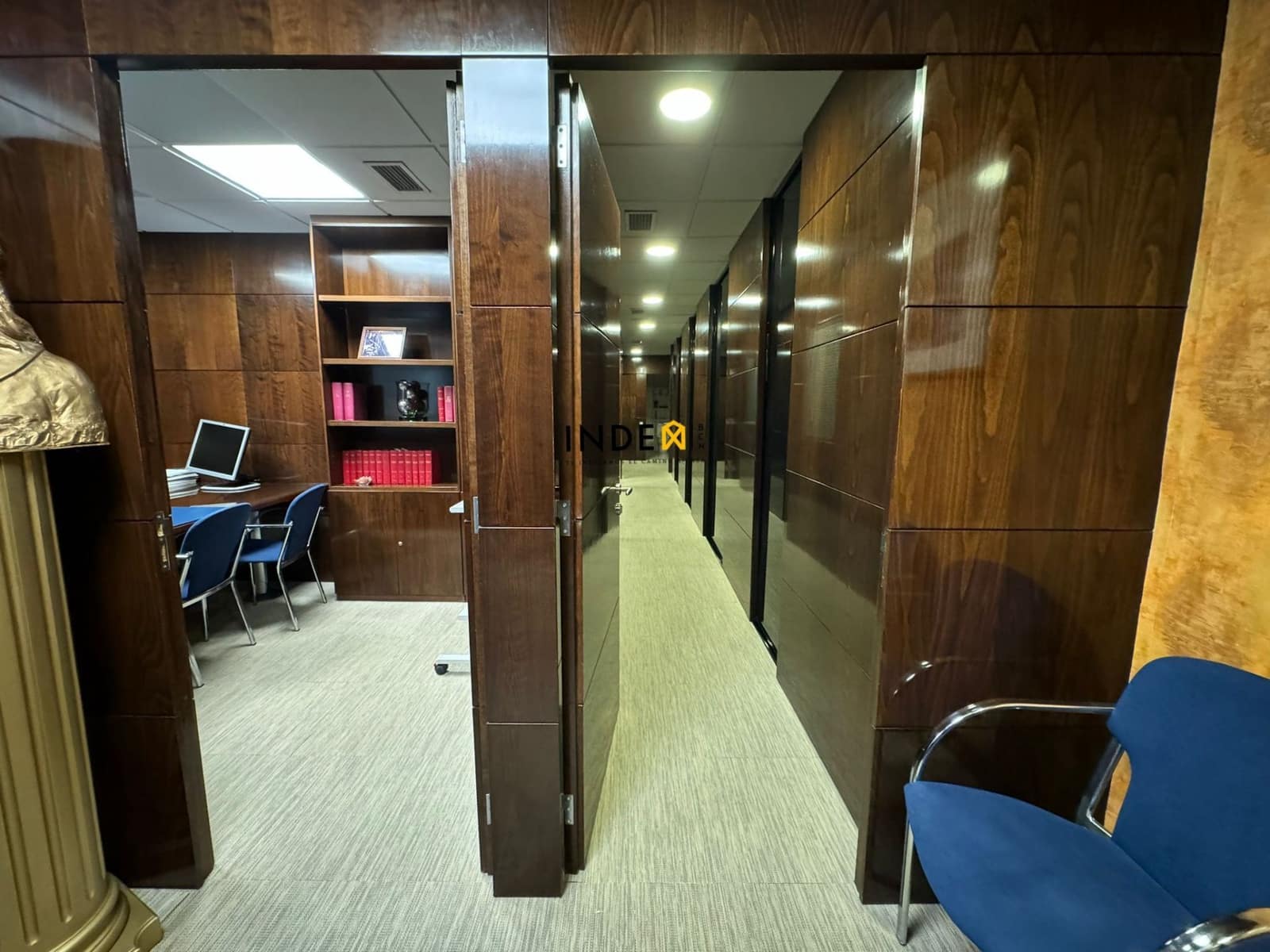 5 soveværelse Erhverv til salg i Barcelona by - € 245.000 (Ref: 8599231)