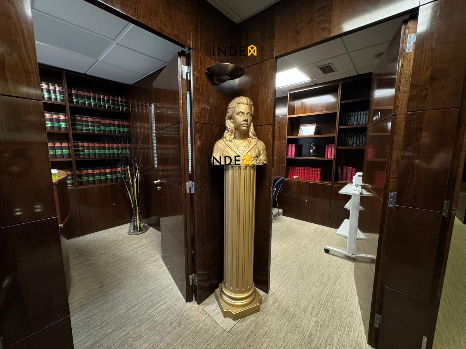 5 soveværelse Erhverv til salg i Barcelona by - € 245.000 (Ref: 8599231)