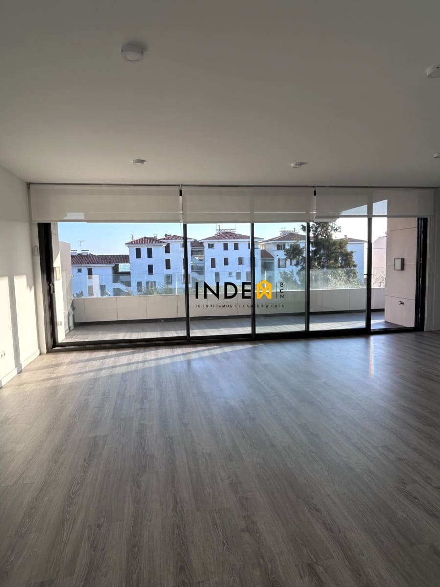 2 slaapkamer Flat te huur in Sitges met zwembad garage - € 2.300 (Ref: 8800709)