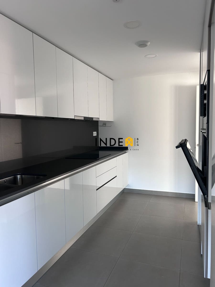 2 slaapkamer Flat te huur in Sitges met zwembad garage - € 2.300 (Ref: 8800709)