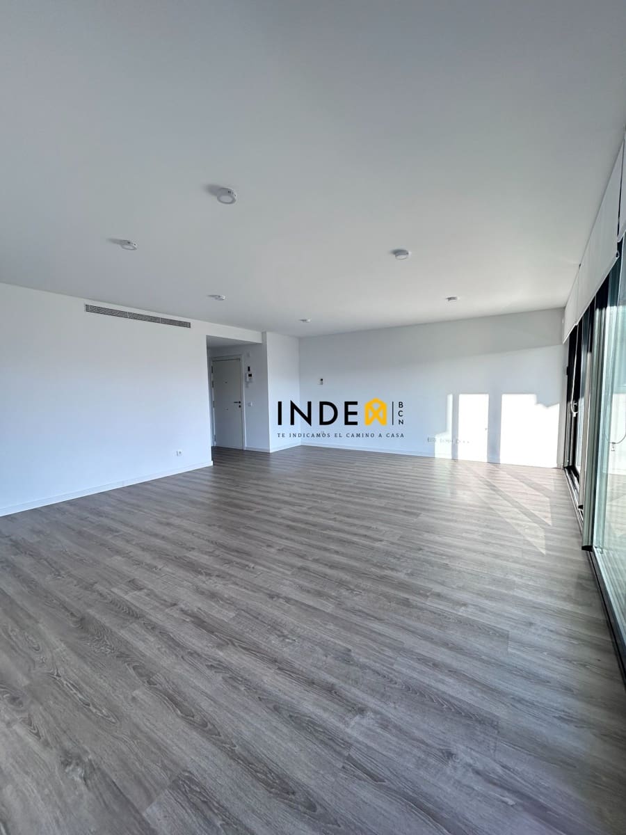 2 slaapkamer Flat te huur in Sitges met zwembad garage - € 2.300 (Ref: 8800709)