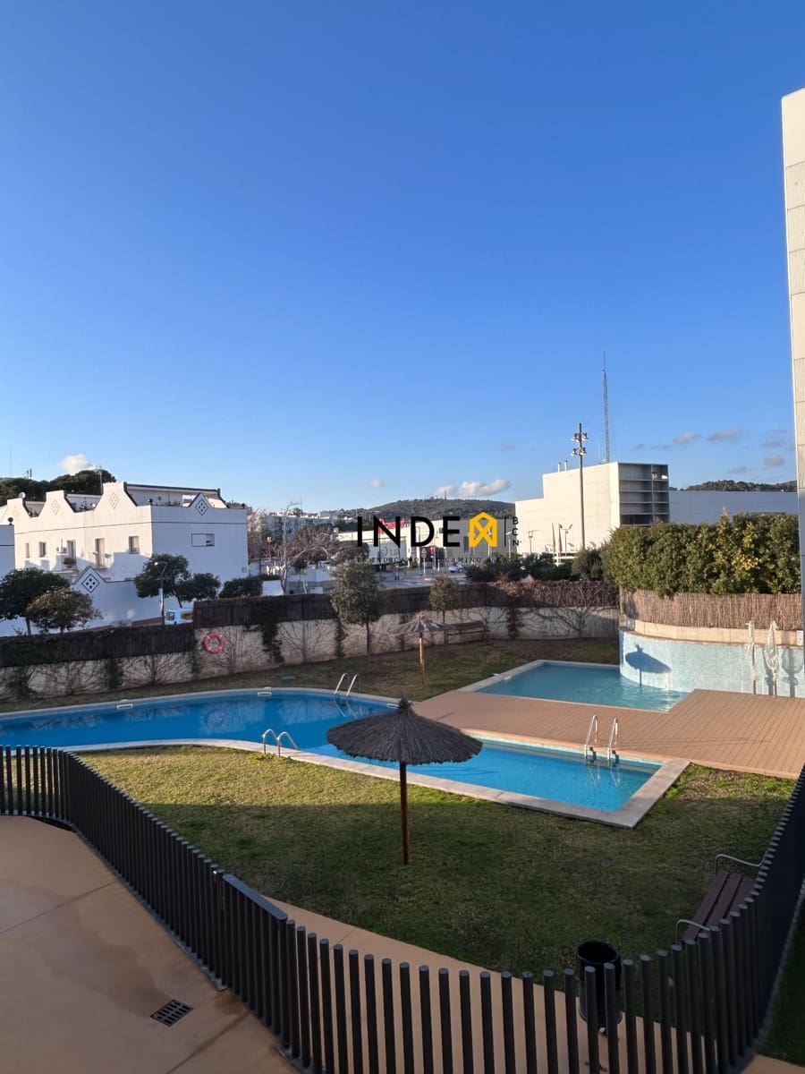 2 slaapkamer Flat te huur in Sitges met zwembad garage - € 2.300 (Ref: 8800709)