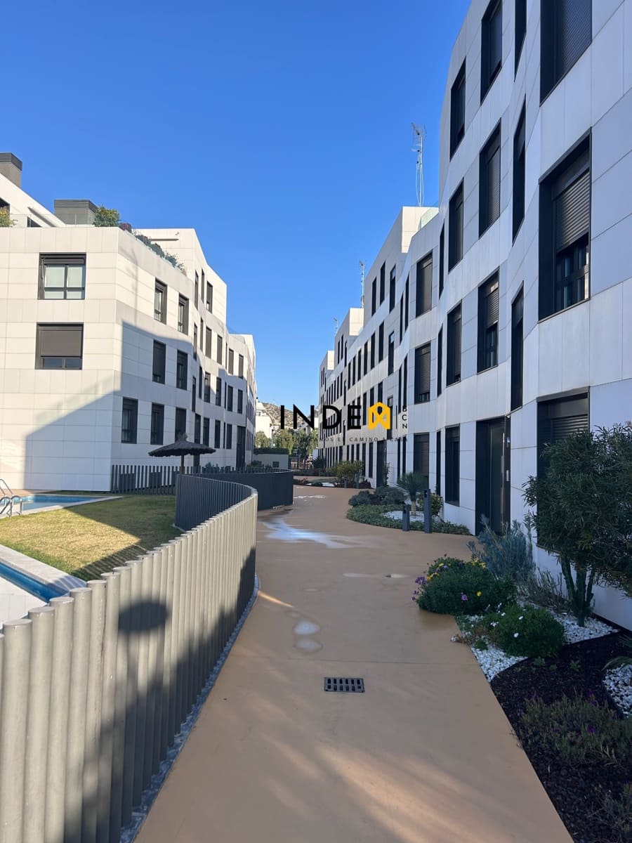 2 slaapkamer Flat te huur in Sitges met zwembad garage - € 2.300 (Ref: 8800709)