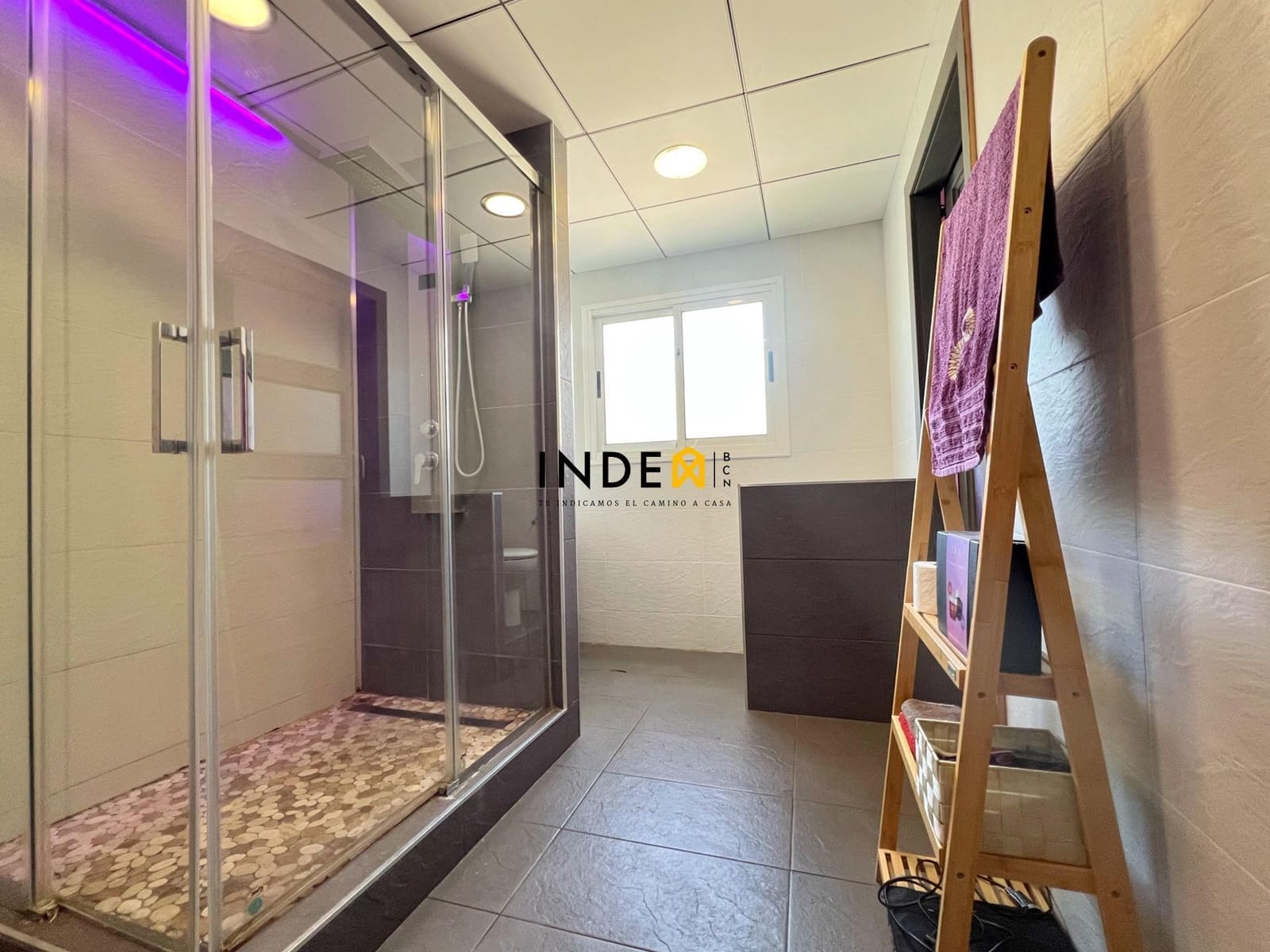 5 bedroom Villa for sale in Roda de Bara with pool garage - € 780,000 (Ref: 8884028)