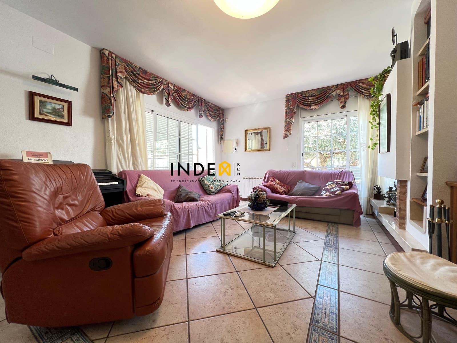 4 soveværelse Villa til salg i Segur de Calafell med swimmingpool garage - € 420.000 (Ref: 8892793)