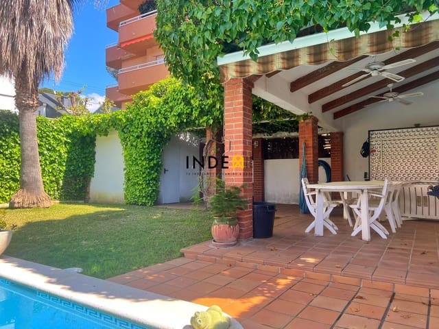 4 slaapkamer Villa te koop in Segur de Calafell, Calafell met zwembad garage - € 420.000 (Ref: 8892793)