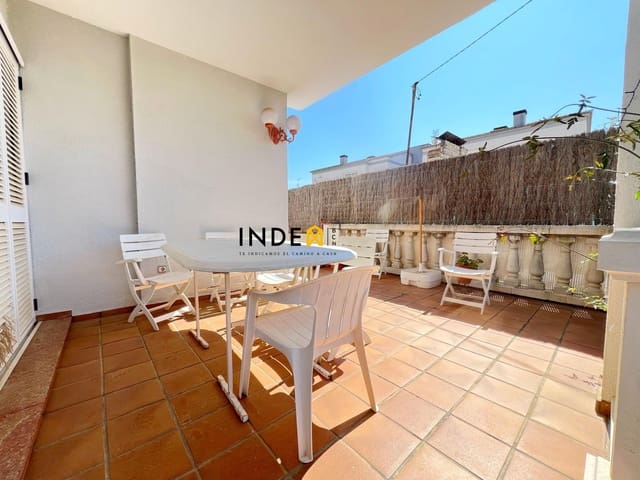 4 slaapkamer Villa te koop in Segur de Calafell, Calafell met zwembad garage - € 420.000 (Ref: 8892793)