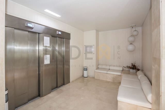 Piso de 4 habitaciones en Sitges en venta con piscina garaje - 1.725.000 € (Ref: 8952459)