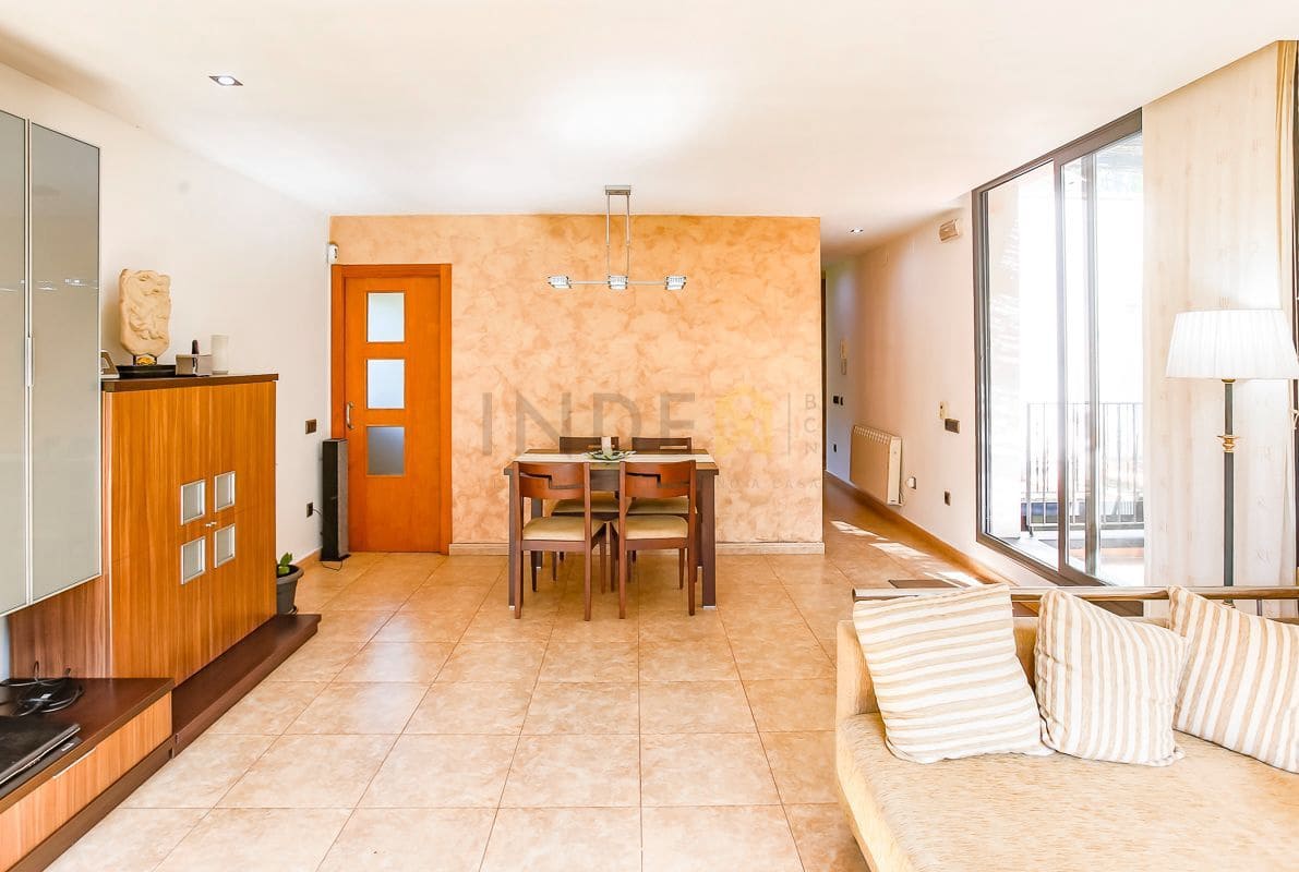 4 soveværelse Villa til salg i Olivella med swimmingpool garage - € 349.000 (Ref: 8970216)