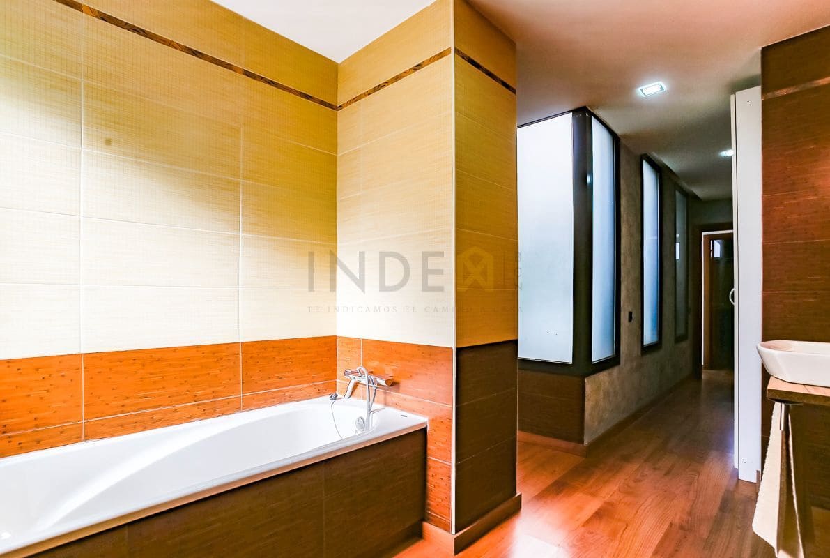 4 soveværelse Villa til salg i Olivella med swimmingpool garage - € 349.000 (Ref: 8970216)