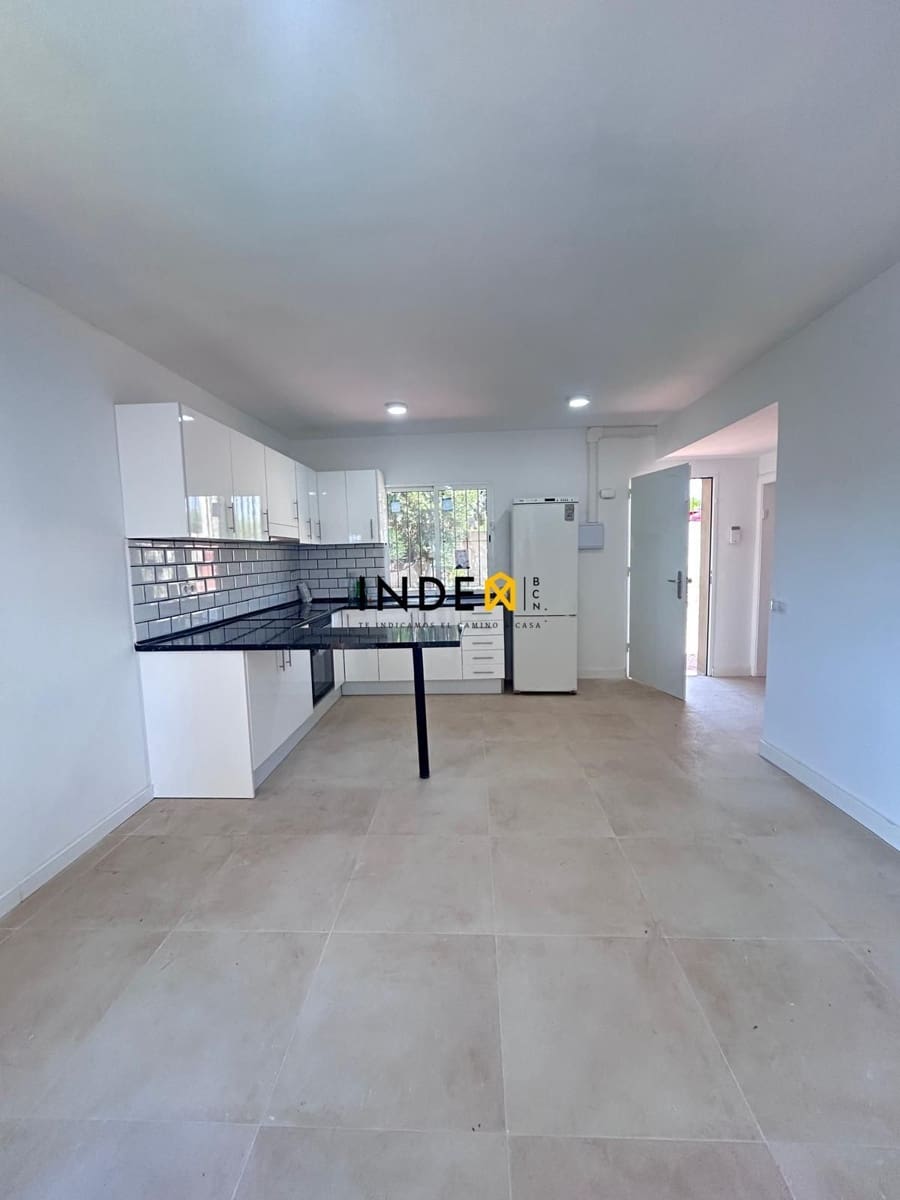 4 bedroom Villa for sale in Olivella with pool garage - € 259,000 (Ref: 9007318)