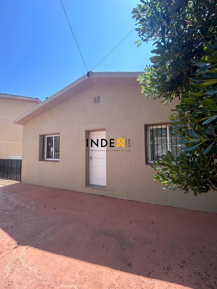 4 bedroom Villa for sale in Olivella with pool garage - € 259,000 (Ref: 9007318)