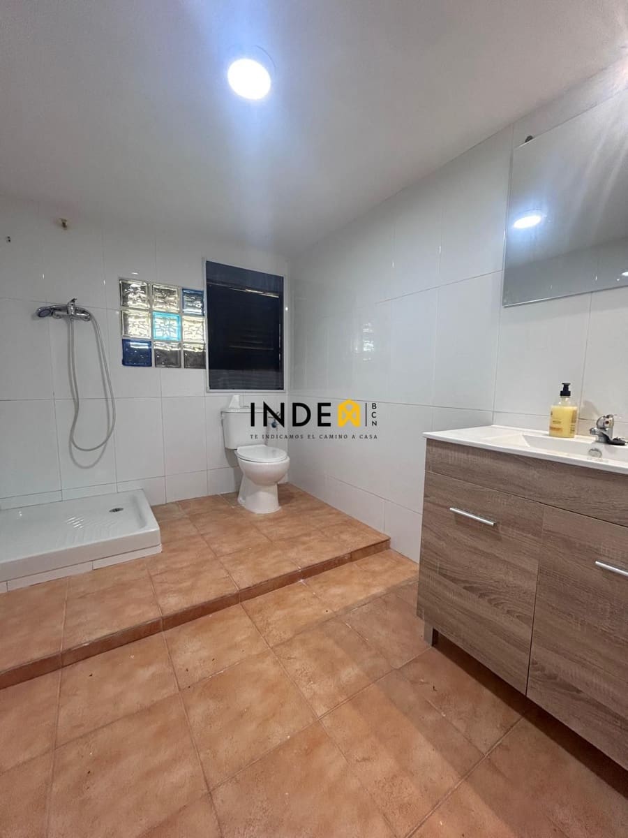 4 bedroom Villa for sale in Olivella with pool garage - € 259,000 (Ref: 9007318)