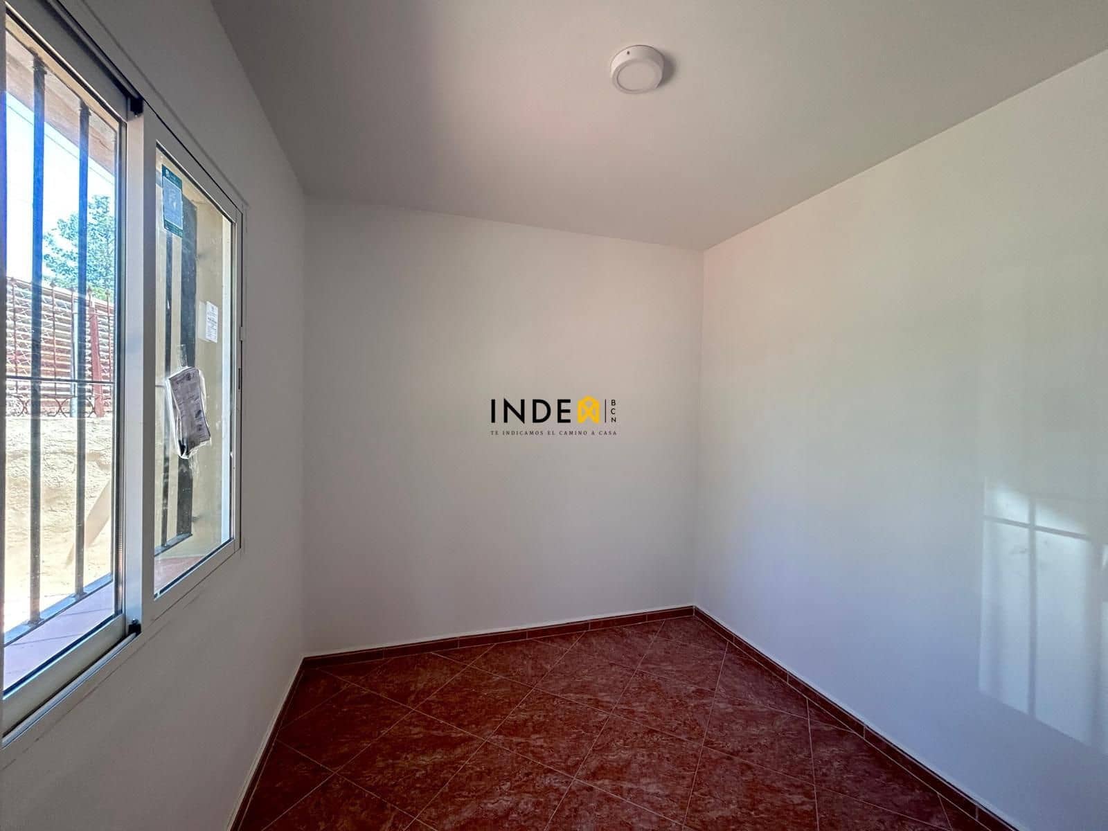 4 bedroom Villa for sale in Olivella with pool garage - € 259,000 (Ref: 9007318)