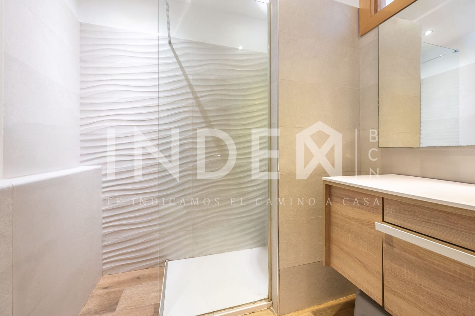 4 soveværelse Semi-Rækkehus til salg i Sitges med swimmingpool garage - € 750.000 (Ref: 9062161)