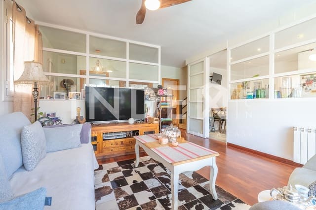 4 soverom Kjedet enebolig til salgs i Sitges med svømmebasseng garasje - € 750 000 (Ref: 9062161)