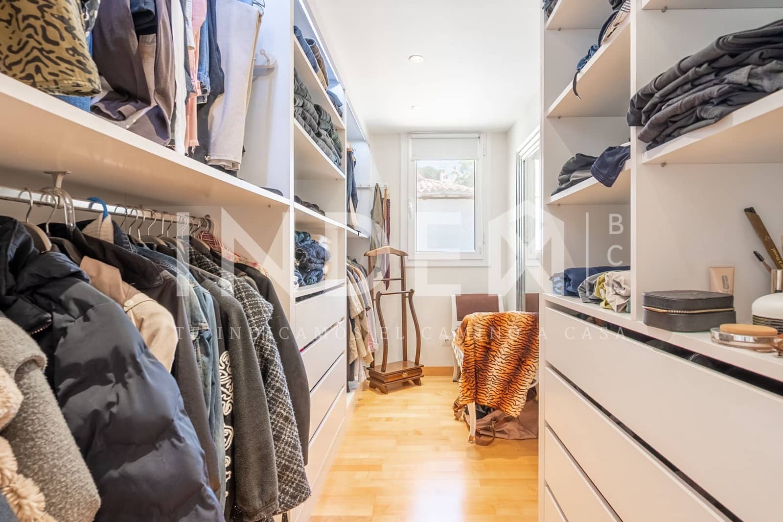 4 soveværelse Semi-Rækkehus til salg i Sitges med swimmingpool garage - € 750.000 (Ref: 9062161)