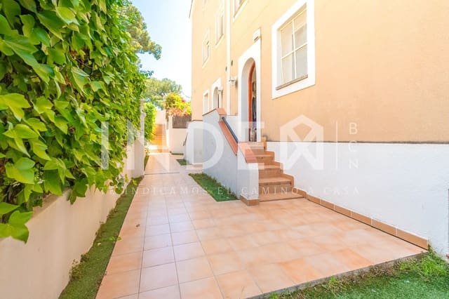 4 Zimmer Doppelhaus zu verkaufen in Sitges mit Pool Garage - 750.000 € (Ref: 9062161)