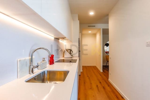 3 sypialnia Mieszkanie na sprzedaż w Vilanova i la Geltrú z basenem garażem - 535 000 € (Ref: 9064974)