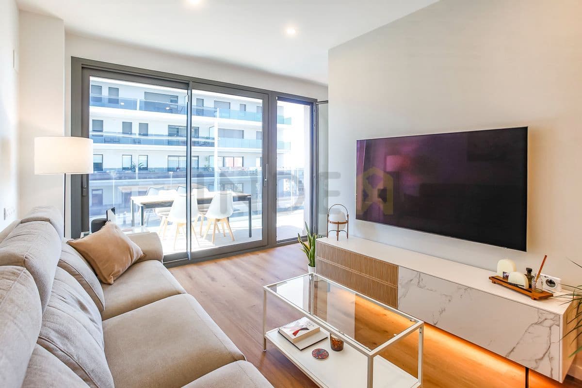 3 bedroom Flat for sale in Vilanova i la Geltru with pool garage - € 535,000 (Ref: 9064974)