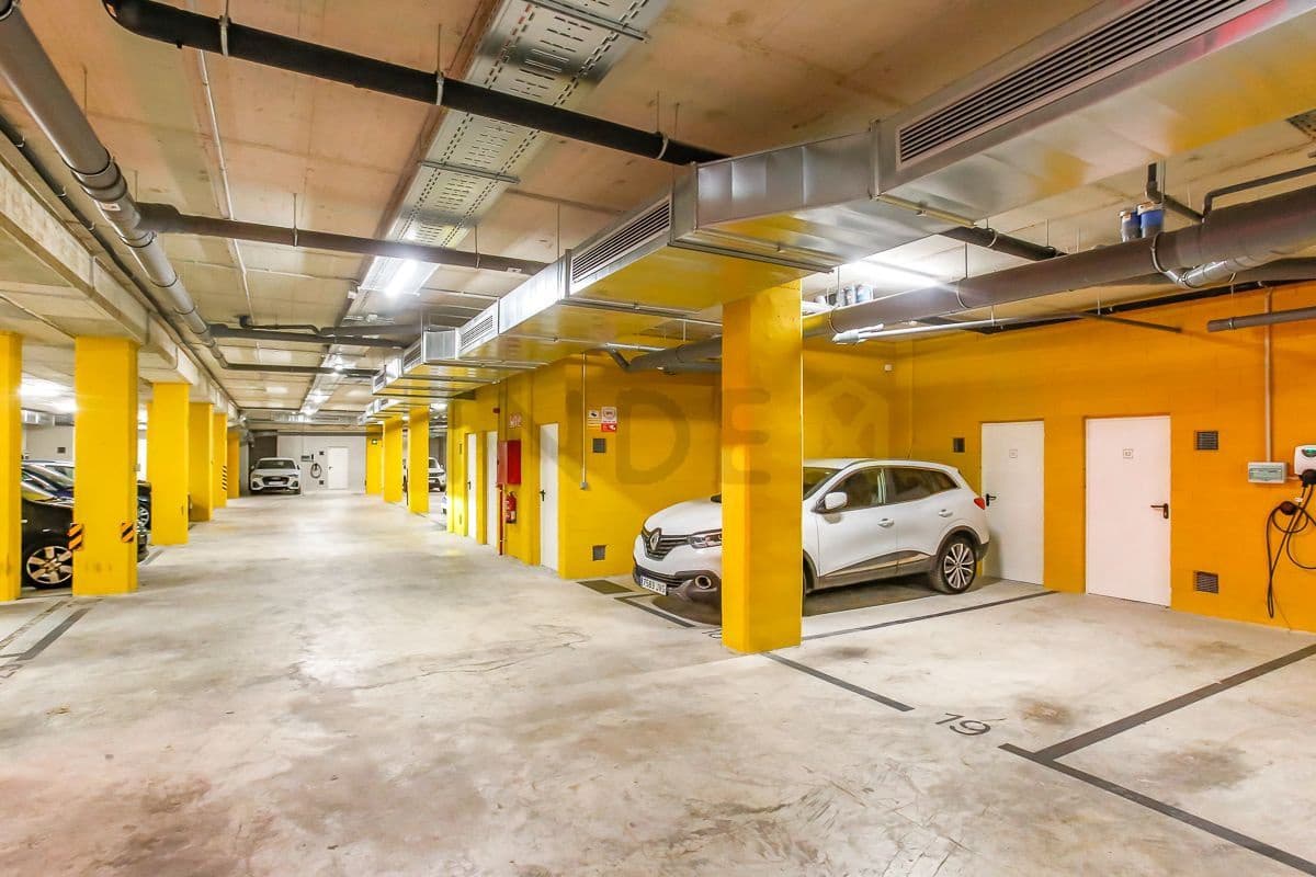 3 bedroom Flat for sale in Vilanova i la Geltru with pool garage - € 535,000 (Ref: 9064974)