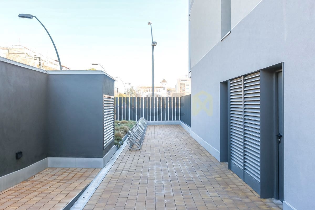 3 bedroom Flat for sale in Vilanova i la Geltru with pool garage - € 535,000 (Ref: 9064974)