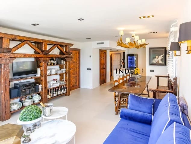 2 bedroom Apartment for rent in Sitges - € 2,250 (Ref: 9115893)