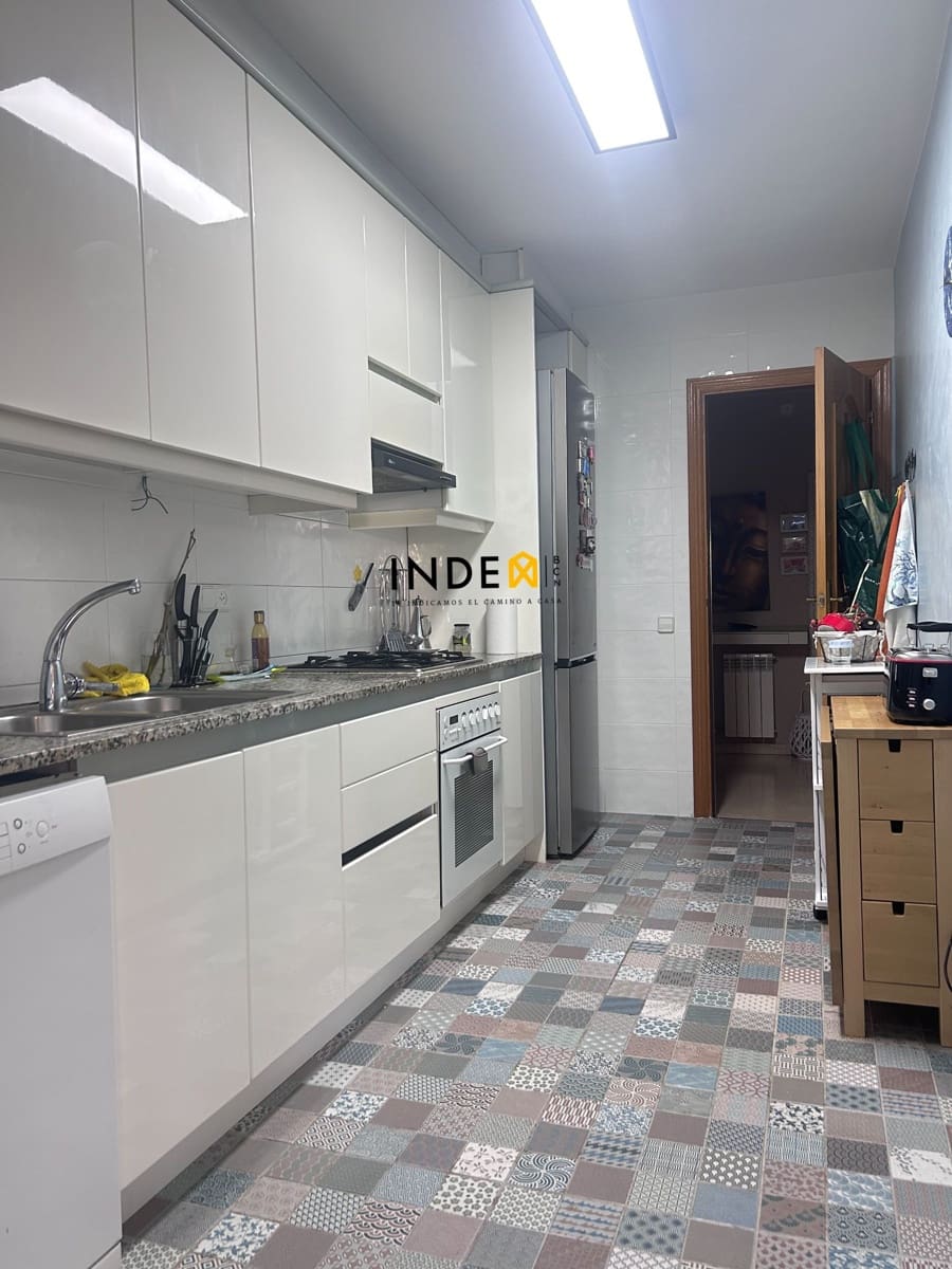 Appartement de 4 chambres à louer à Sitges avec piscine garage - 1 950 € (Ref: 9165535)