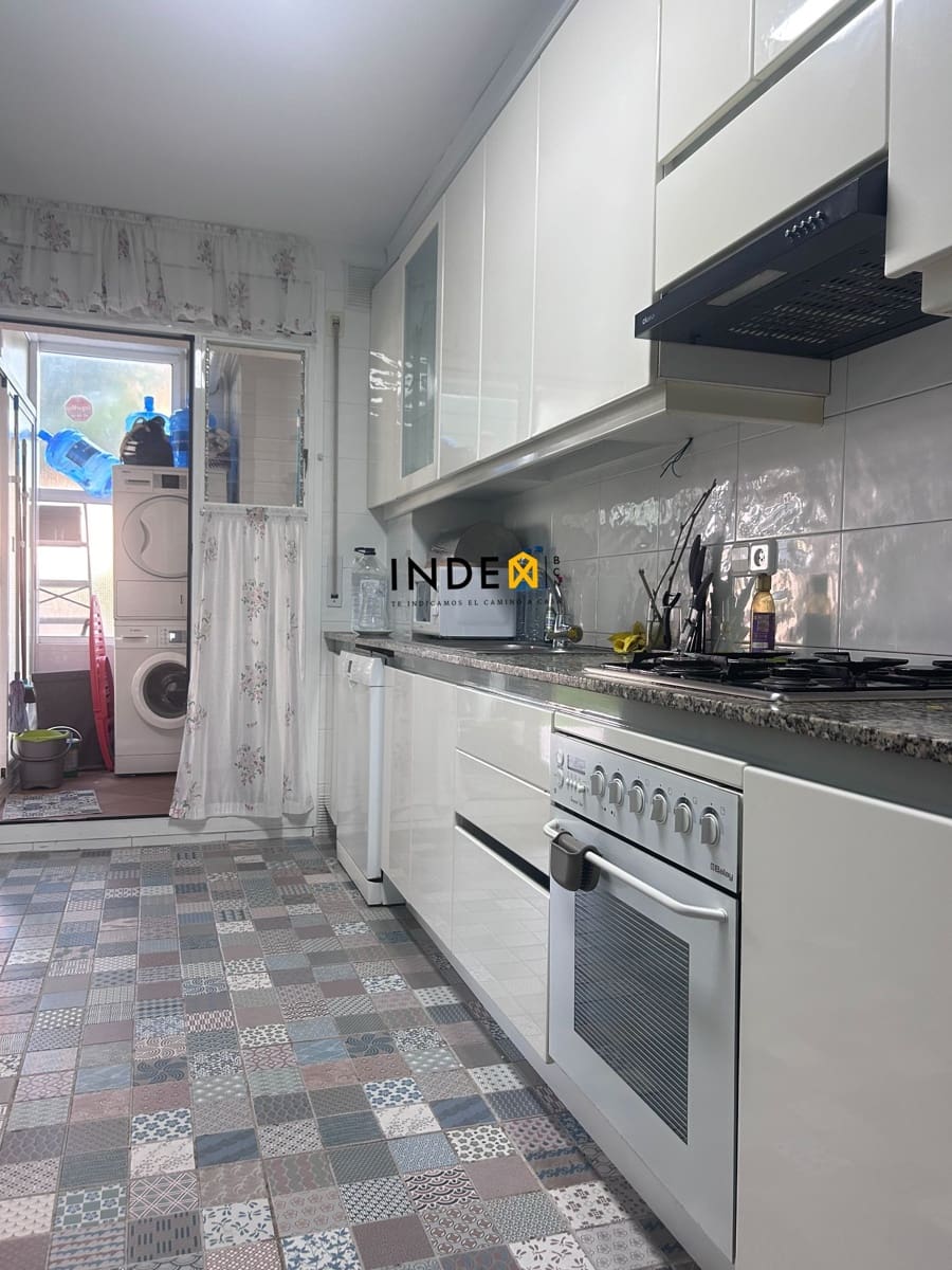 Appartement de 4 chambres à louer à Sitges avec piscine garage - 1 950 € (Ref: 9165535)