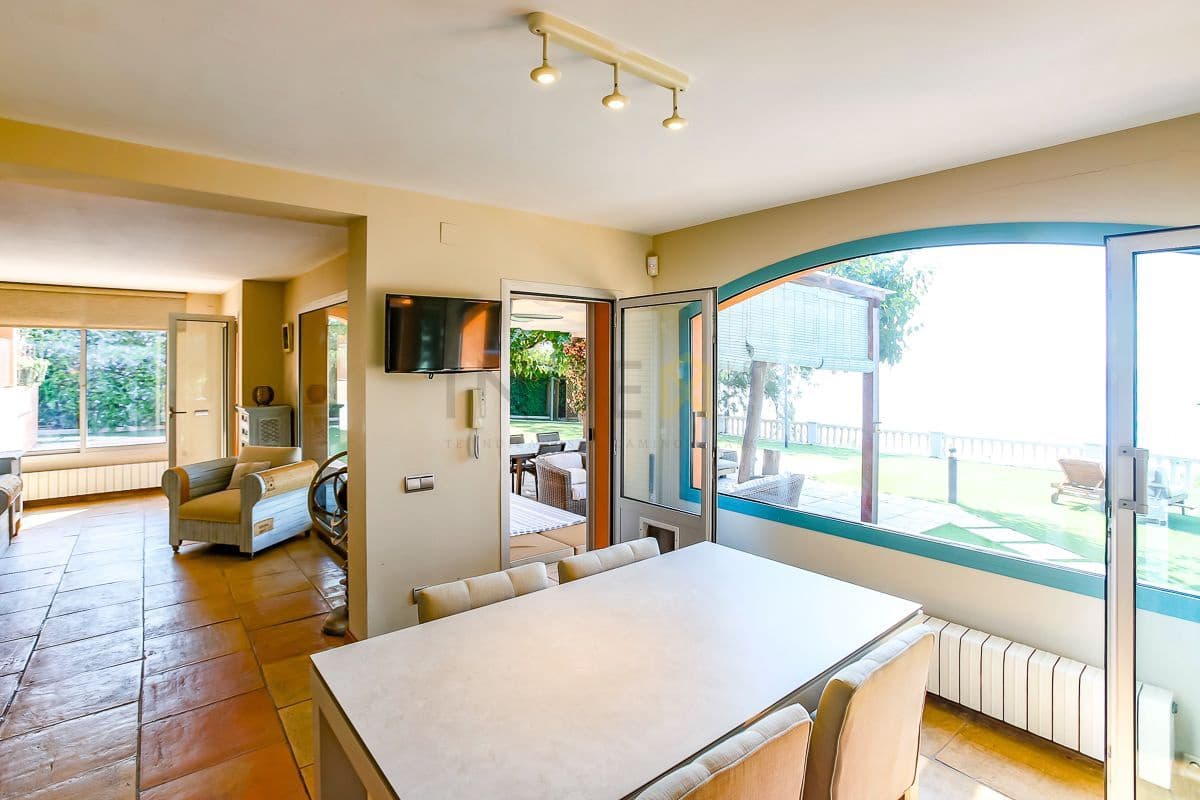 3 sypialnia Willa do wynajęcia w Vilanova i la Geltru z basenem - 7 000 € (Ref: 9173228)