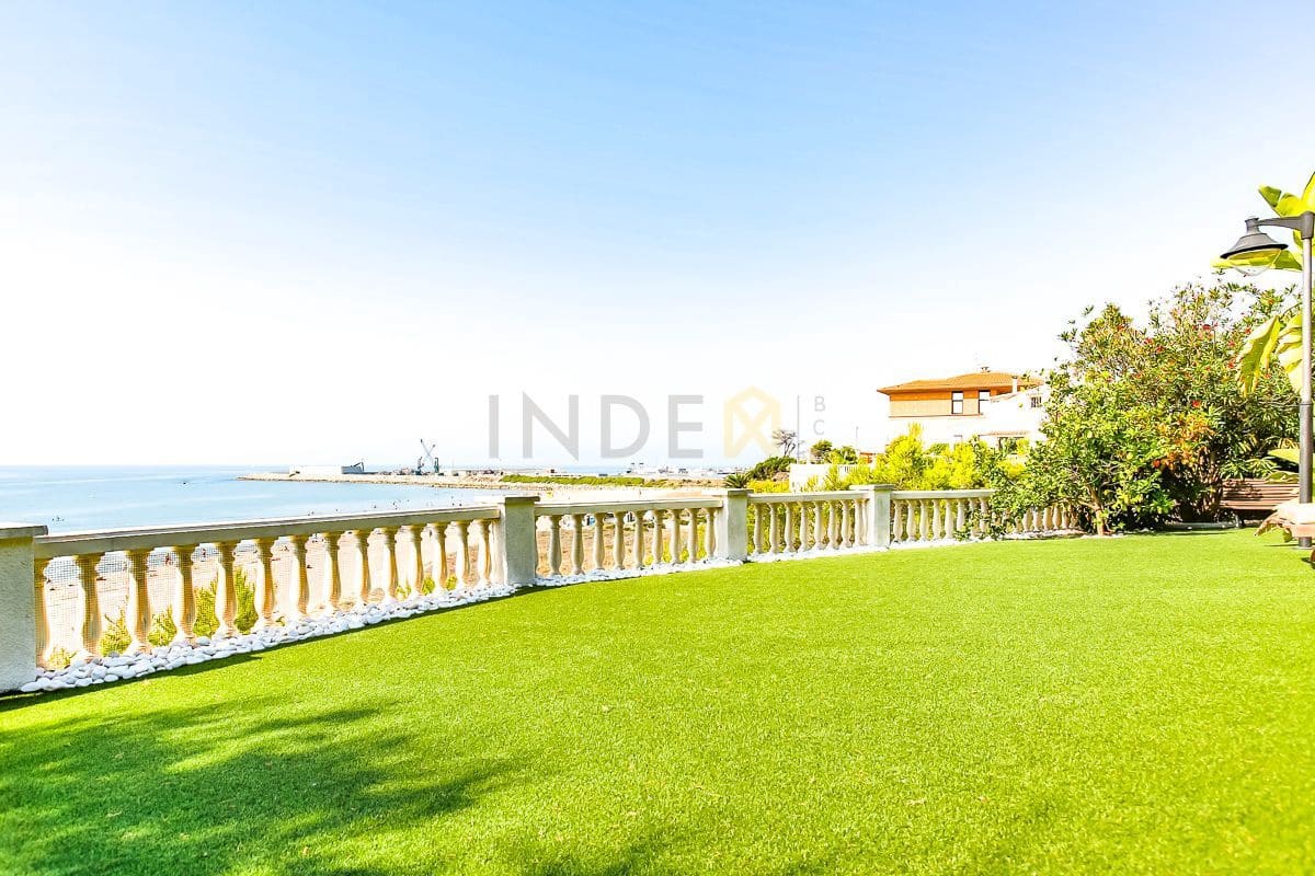 3 sypialnia Willa do wynajęcia w Vilanova i la Geltru z basenem - 7 000 € (Ref: 9173228)