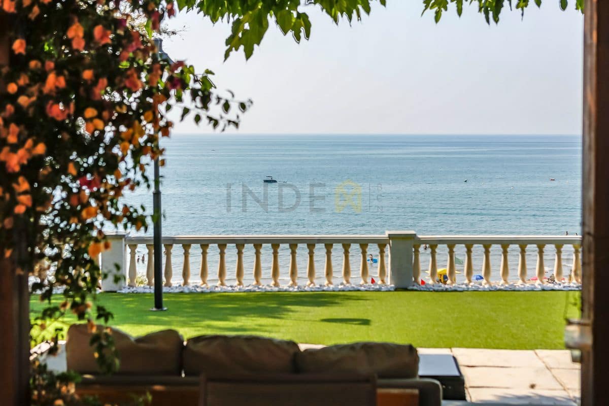 3 sypialnia Willa do wynajęcia w Vilanova i la Geltru z basenem - 7 000 € (Ref: 9173228)