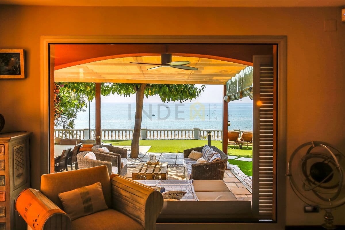 3 sypialnia Willa do wynajęcia w Vilanova i la Geltru z basenem - 7 000 € (Ref: 9173228)