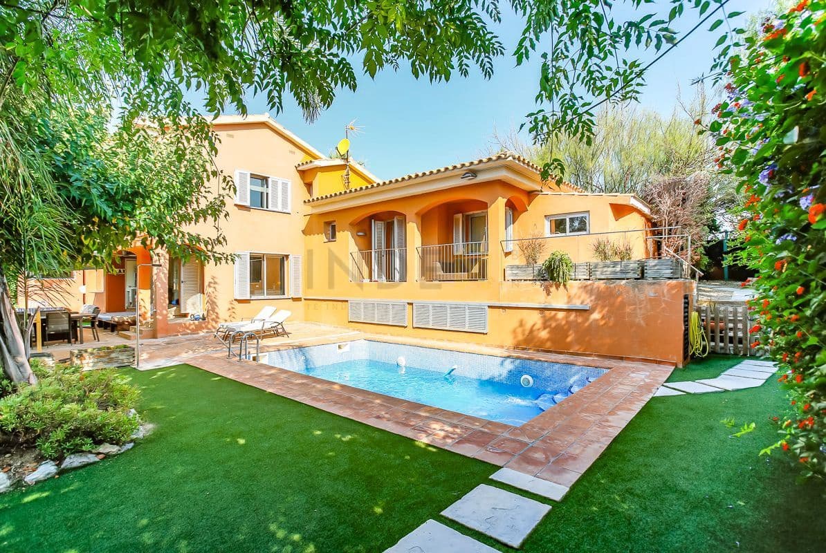 3 sypialnia Willa do wynajęcia w Vilanova i la Geltru z basenem - 7 000 € (Ref: 9173228)