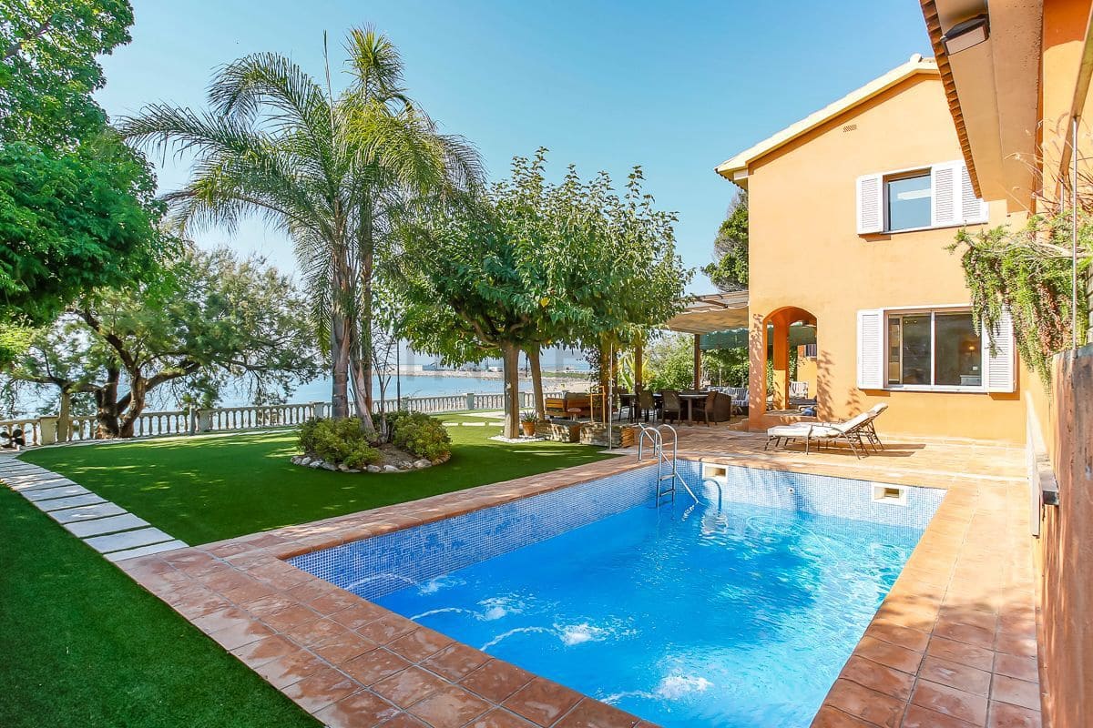 3 sypialnia Willa do wynajęcia w Vilanova i la Geltru z basenem - 7 000 € (Ref: 9173228)