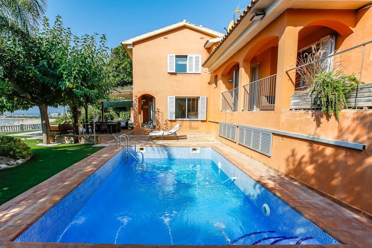 3 sypialnia Willa do wynajęcia w Vilanova i la Geltru z basenem - 7 000 € (Ref: 9173228)