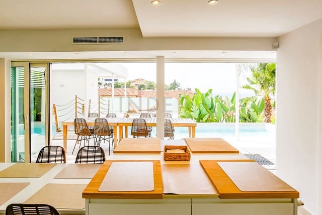 Chalet de 4 habitaciones en Sitges en alquiler con piscina garaje - 5.800 € (Ref: 9183318)