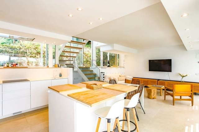 Chalet de 4 habitaciones en Sitges en alquiler con piscina garaje - 5.800 € (Ref: 9183318)