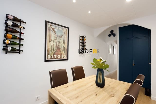 Villa/Maison de 4 chambres à louer à Sitges - 3 900 € (Ref: 9246378)