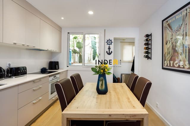 Villa/Maison de 4 chambres à louer à Sitges - 3 900 € (Ref: 9246378)