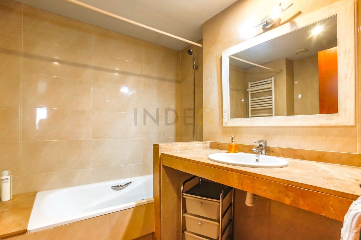 4 bedroom Flat for sale in Vilanova i la Geltru with pool garage - € 435,000 (Ref: 9276087)