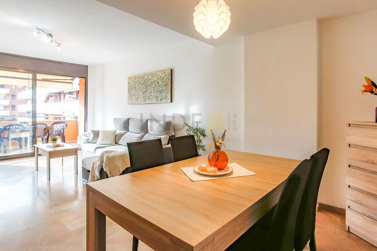 4 bedroom Flat for sale in Vilanova i la Geltru with pool garage - € 435,000 (Ref: 9276087)