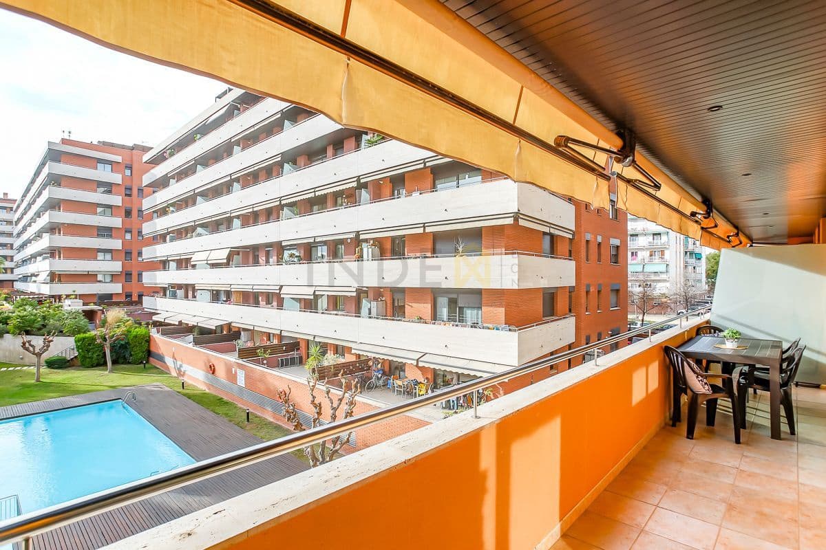 4 bedroom Flat for sale in Vilanova i la Geltru with pool garage - € 435,000 (Ref: 9276087)