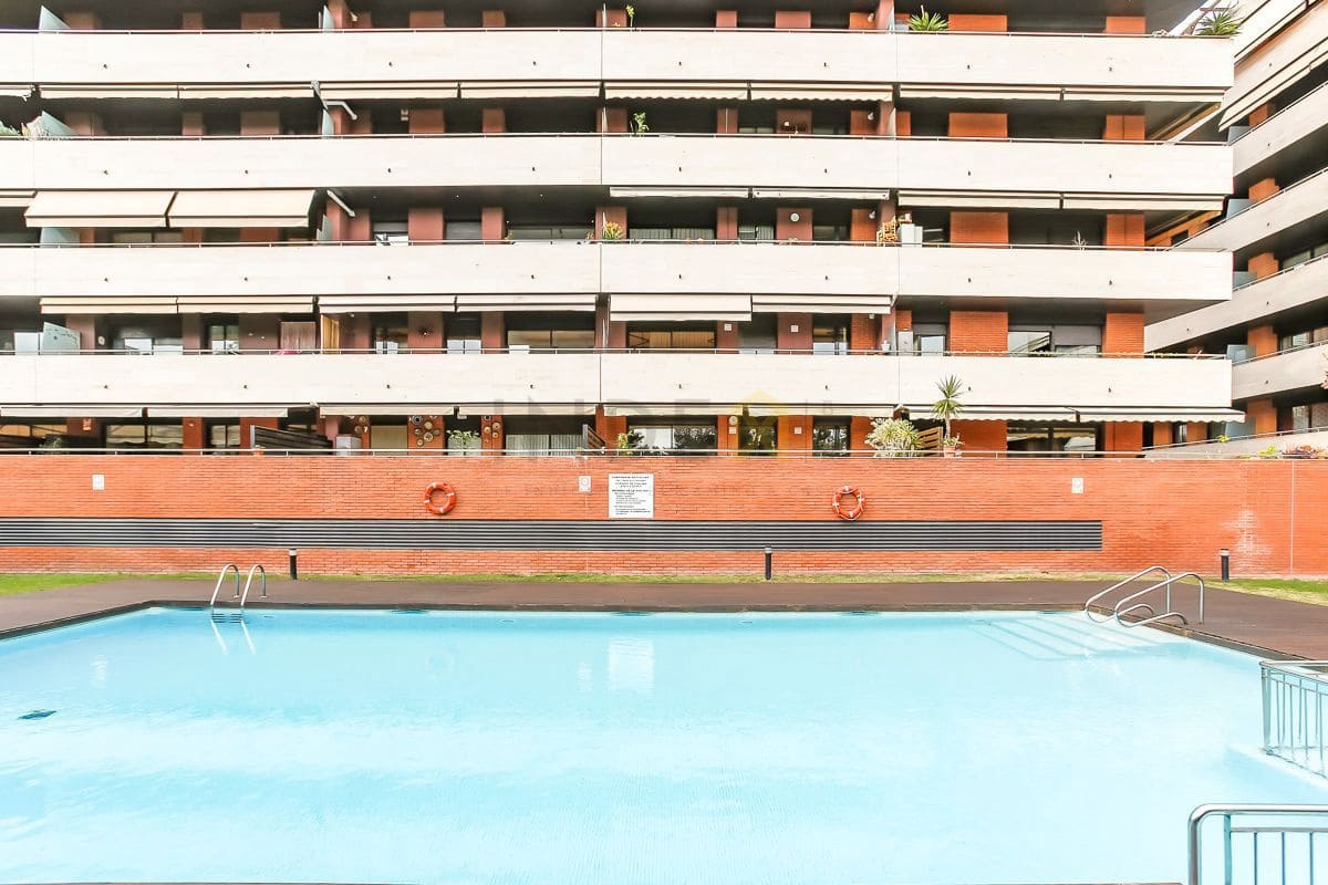 4 bedroom Flat for sale in Vilanova i la Geltru with pool garage - € 435,000 (Ref: 9276087)