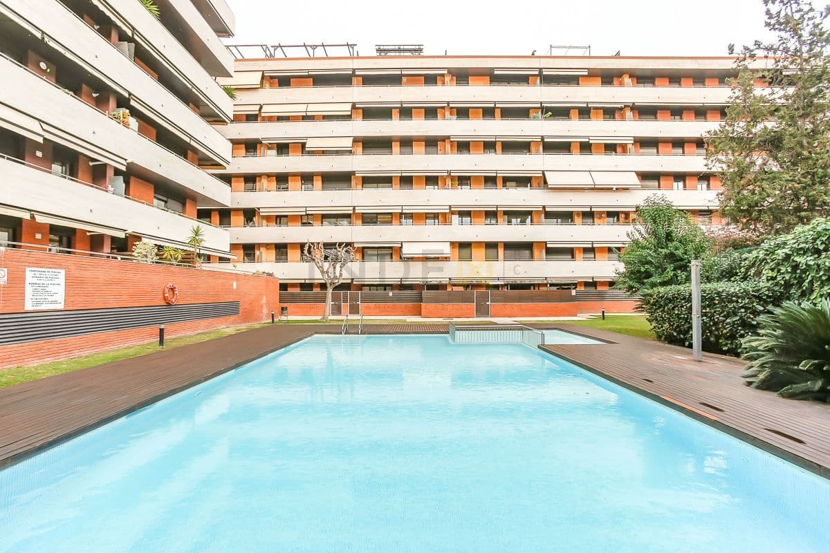 4 bedroom Flat for sale in Vilanova i la Geltru with pool garage - € 435,000 (Ref: 9276087)