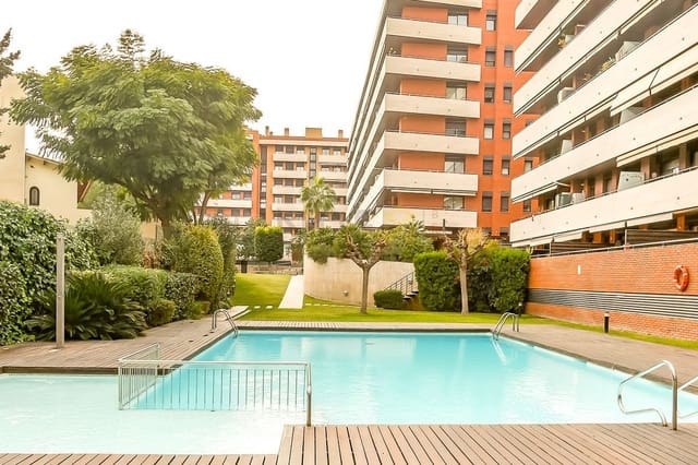 4 sovrum Lägenhet till salu i Vilanova i la Geltrú med pool garage - 435 000 € (Ref: 9276087)